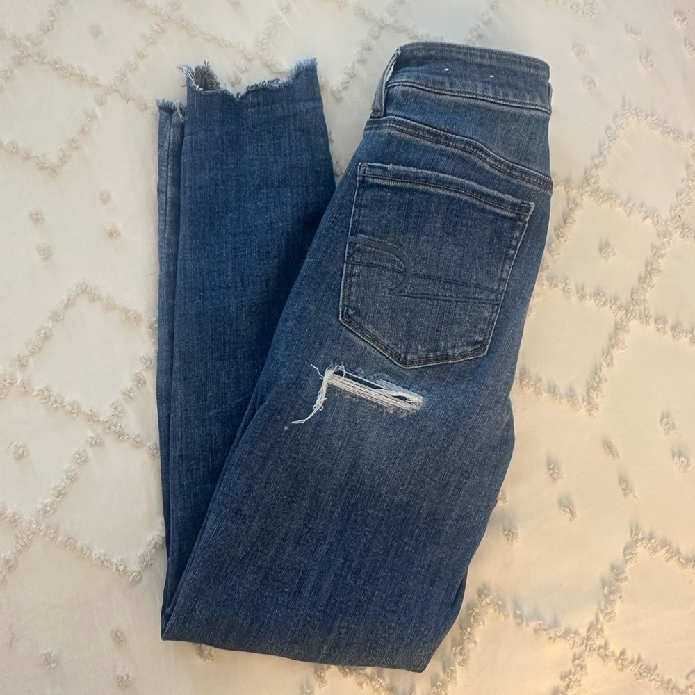 AE Ripped Mom Jean - Picture 6 of 7